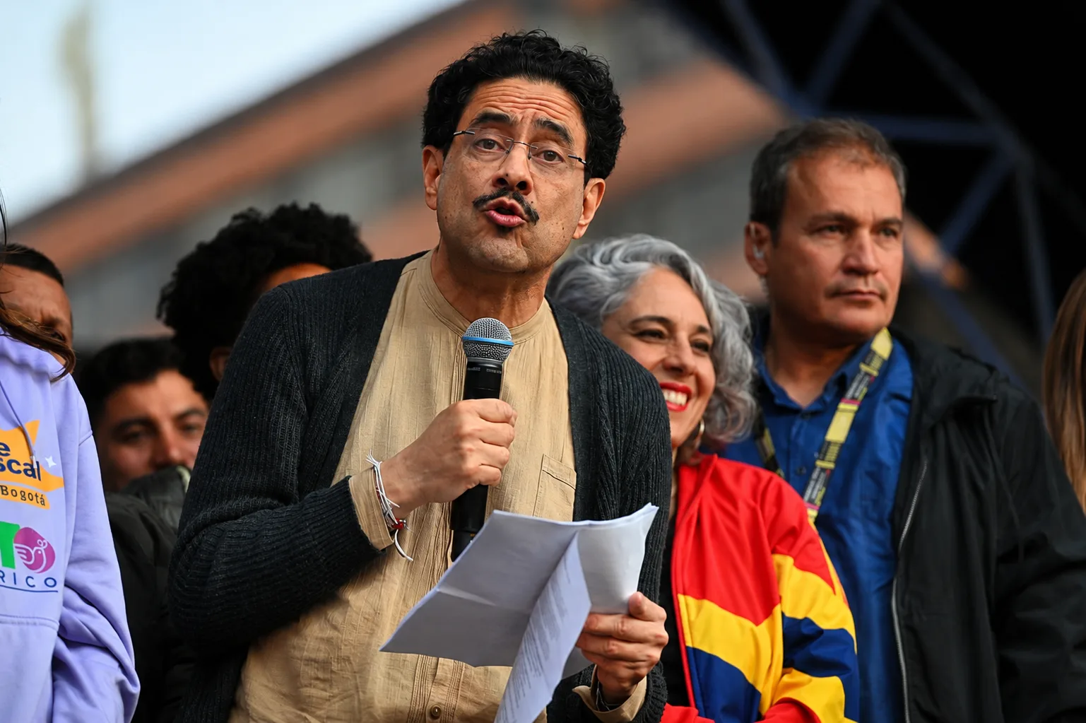 “Condeno cualquier presión al voto”: Iván Cepeda tras revelación de presuntos audios de alias “Calarcá”